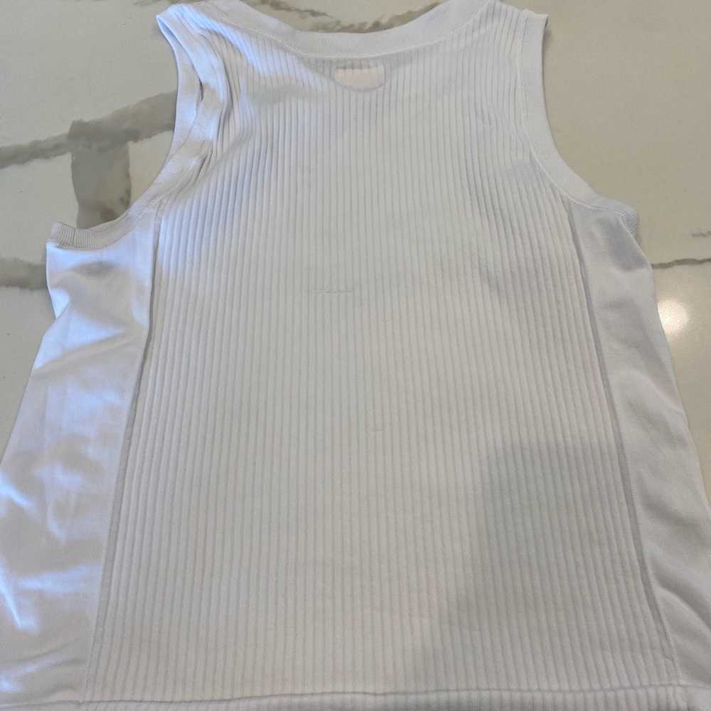 White workout tank top from Athleta size XS
